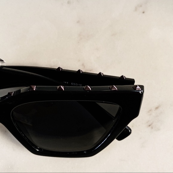 *SOLD* Valentino Rockstud Acetate Sunglasses - Picture 6 of 15